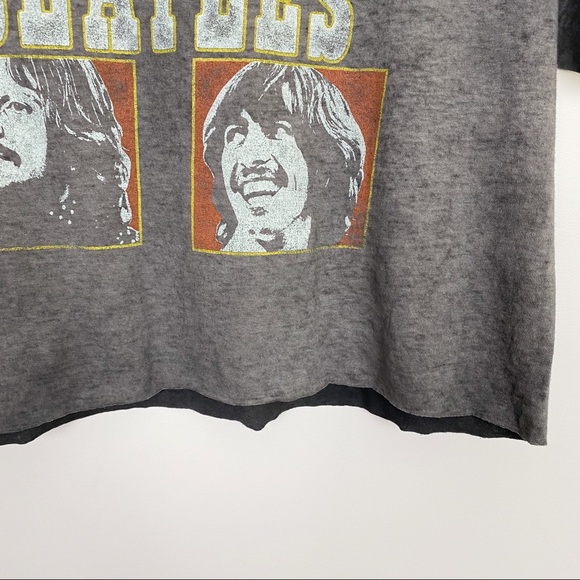 THE BEATLES Graphic Band Tee Cropped Distressed - Picture 4 of 5